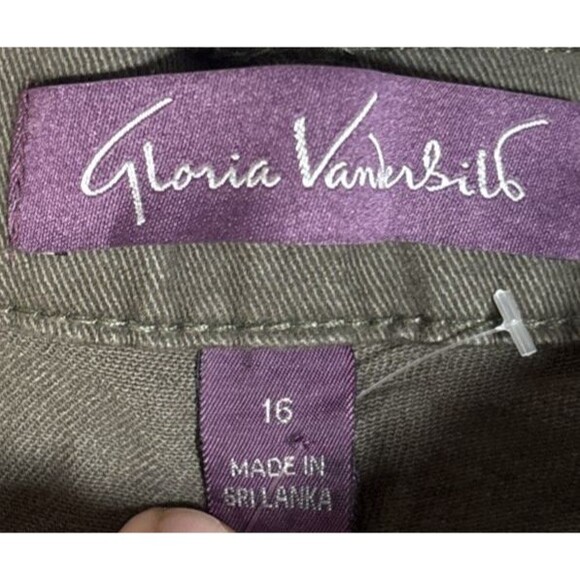 NWT Gloria Vanderbilt Amanda Jeans Women’s Size 16 Olive Green Tapered Leg - Picture 8 of 14